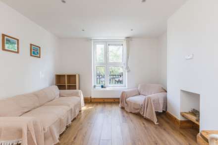 Union Grove, London, Image 15