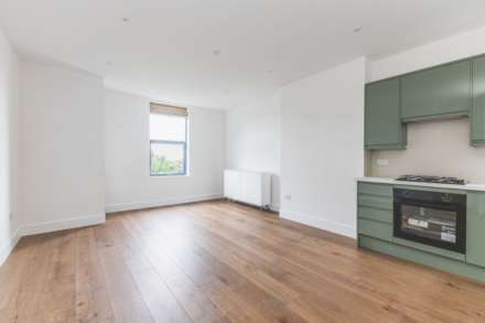 Streatham, SW16 2AW, Image 7