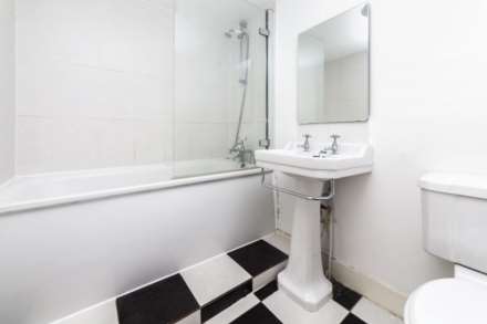 Palace Road, London, Image 5