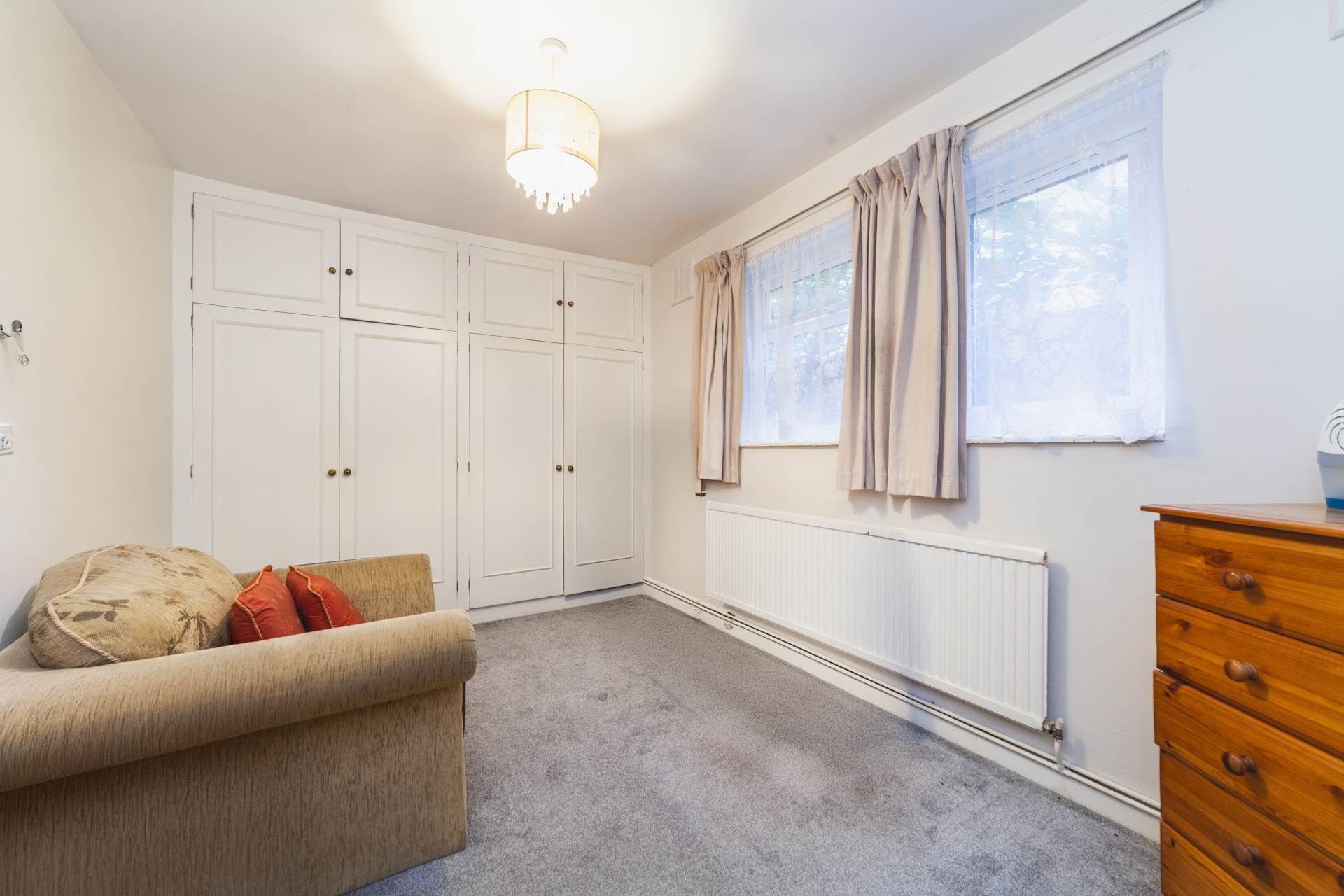 South Island Place, Stockwell, Image 4