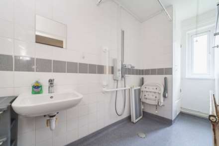 South Island Place, Stockwell, Image 5