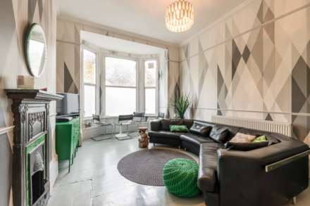 1 Bedroom Flat, Effra Road, London