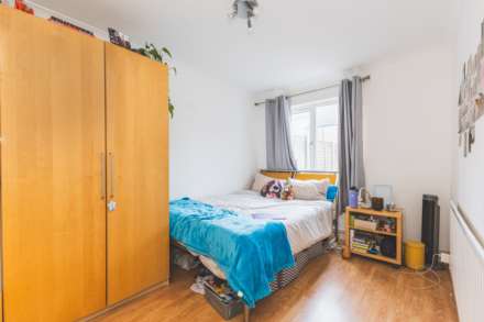 McCall Close, Stockwell, Image 13