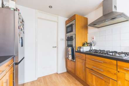 McCall Close, Stockwell, Image 7