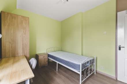 Goldsborough House, Springfieldl Estate, London, Image 13