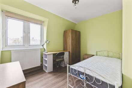 Goldsborough House, Springfieldl Estate, London, Image 6