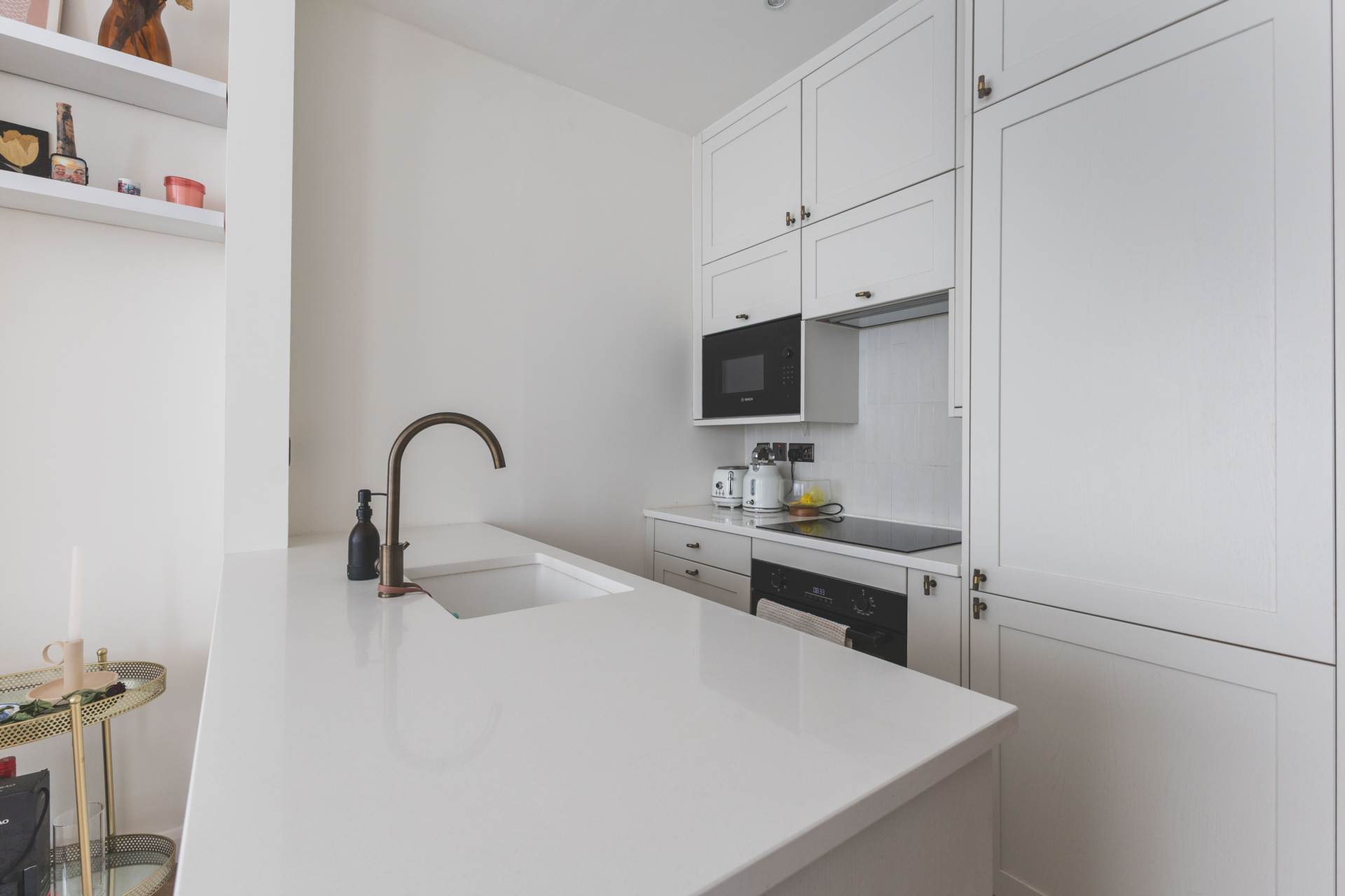 First Floor Flat, Hemberton Road, London, Image 2