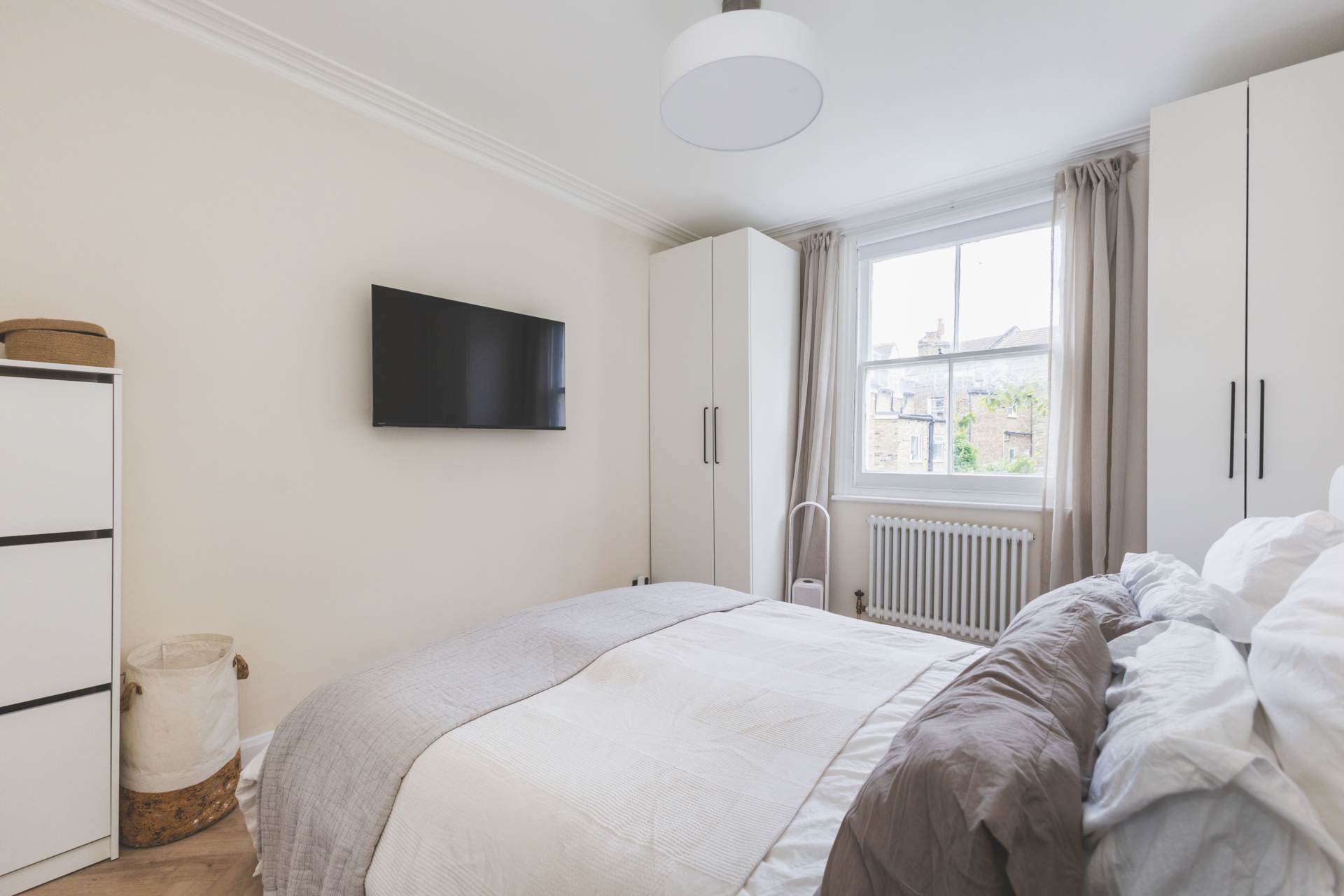 First Floor Flat, Hemberton Road, London, Image 7