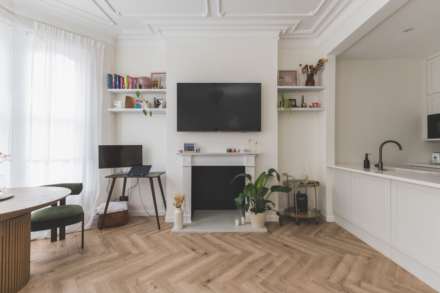First Floor Flat, Hemberton Road, London, Image 15
