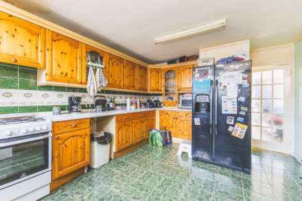 Prague Place, London, SW2 5ED, Image 15