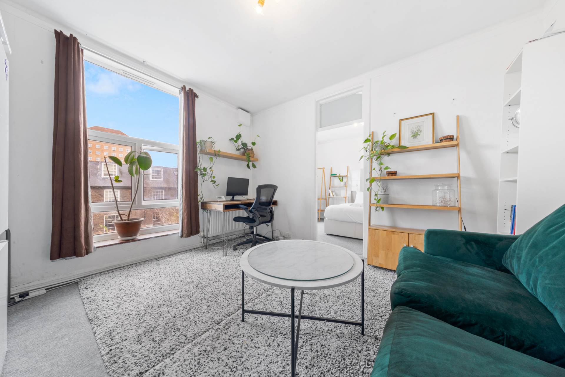 Lansdowne Way, London, Image 6