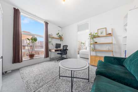 Lansdowne Way, London, Image 6