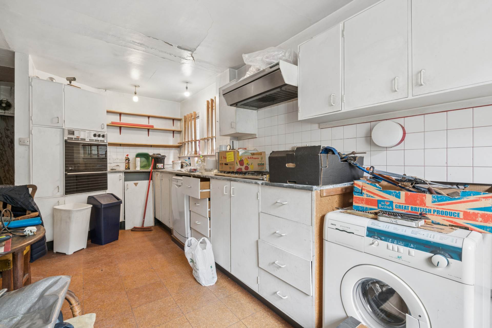 Stirling Road, London, Image 16