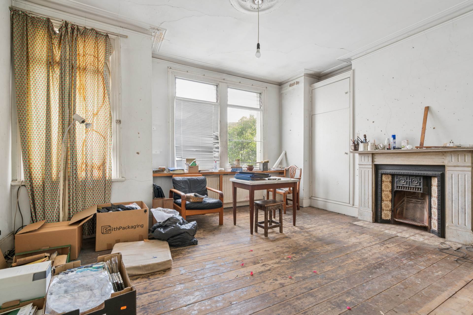 Stirling Road, London, Image 6