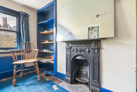 Stirling Road, London, Image 14