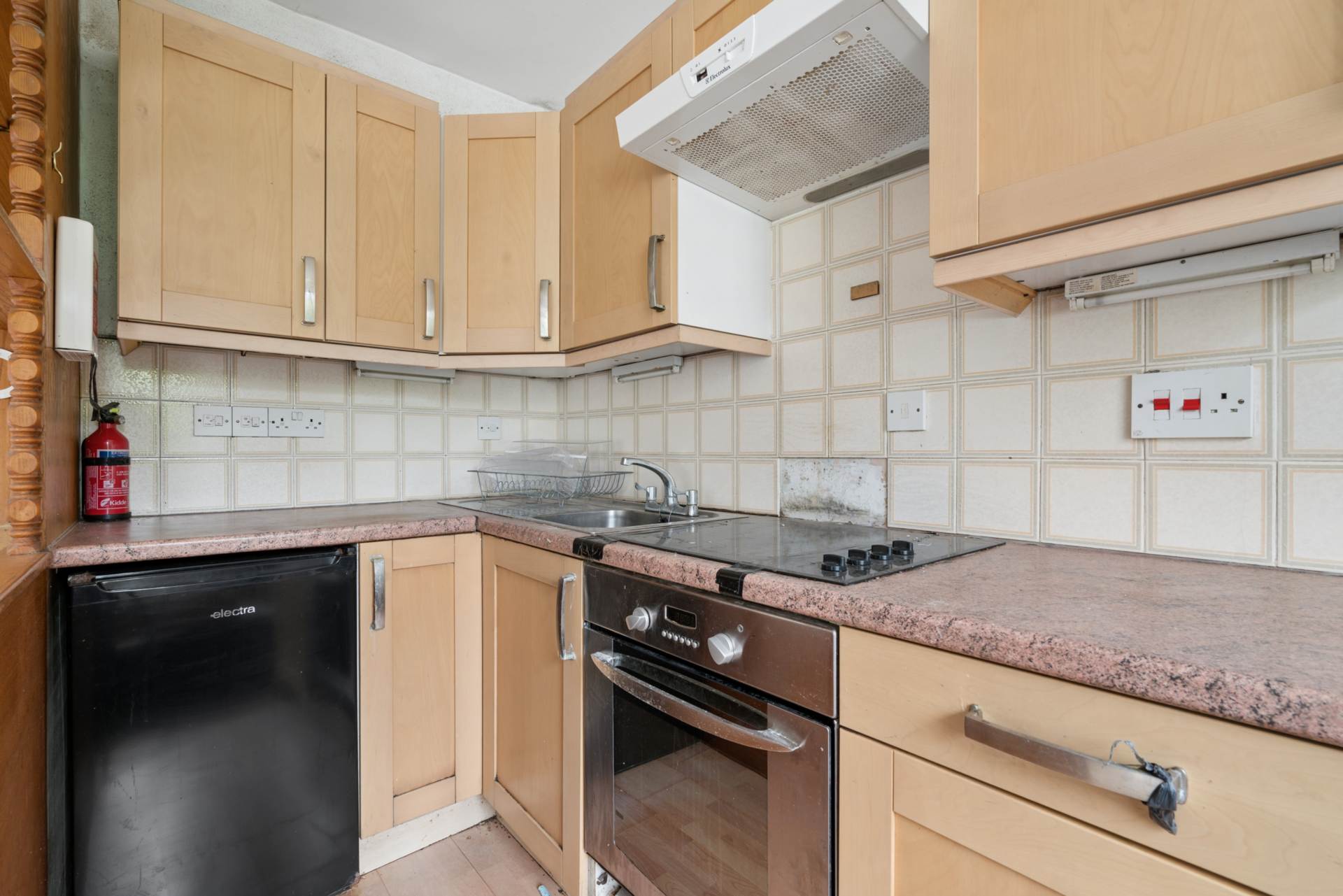 10Northbourne Road, Clapham, Image 2