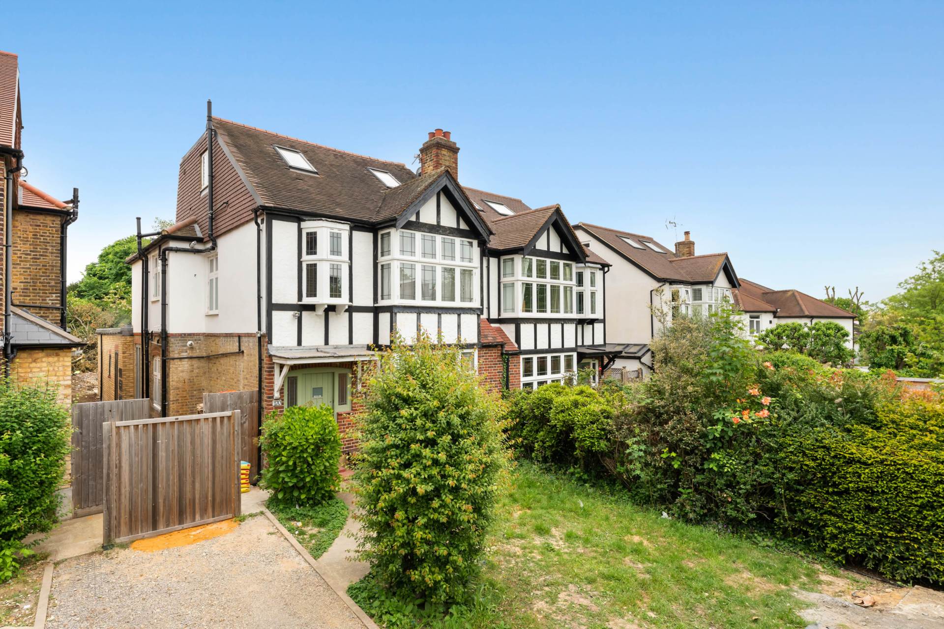 Sutherland Grove, London, Image 10