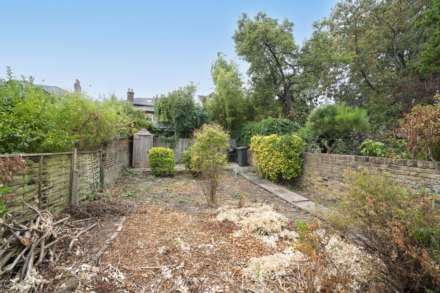 Durand Gardens, London, Image 9