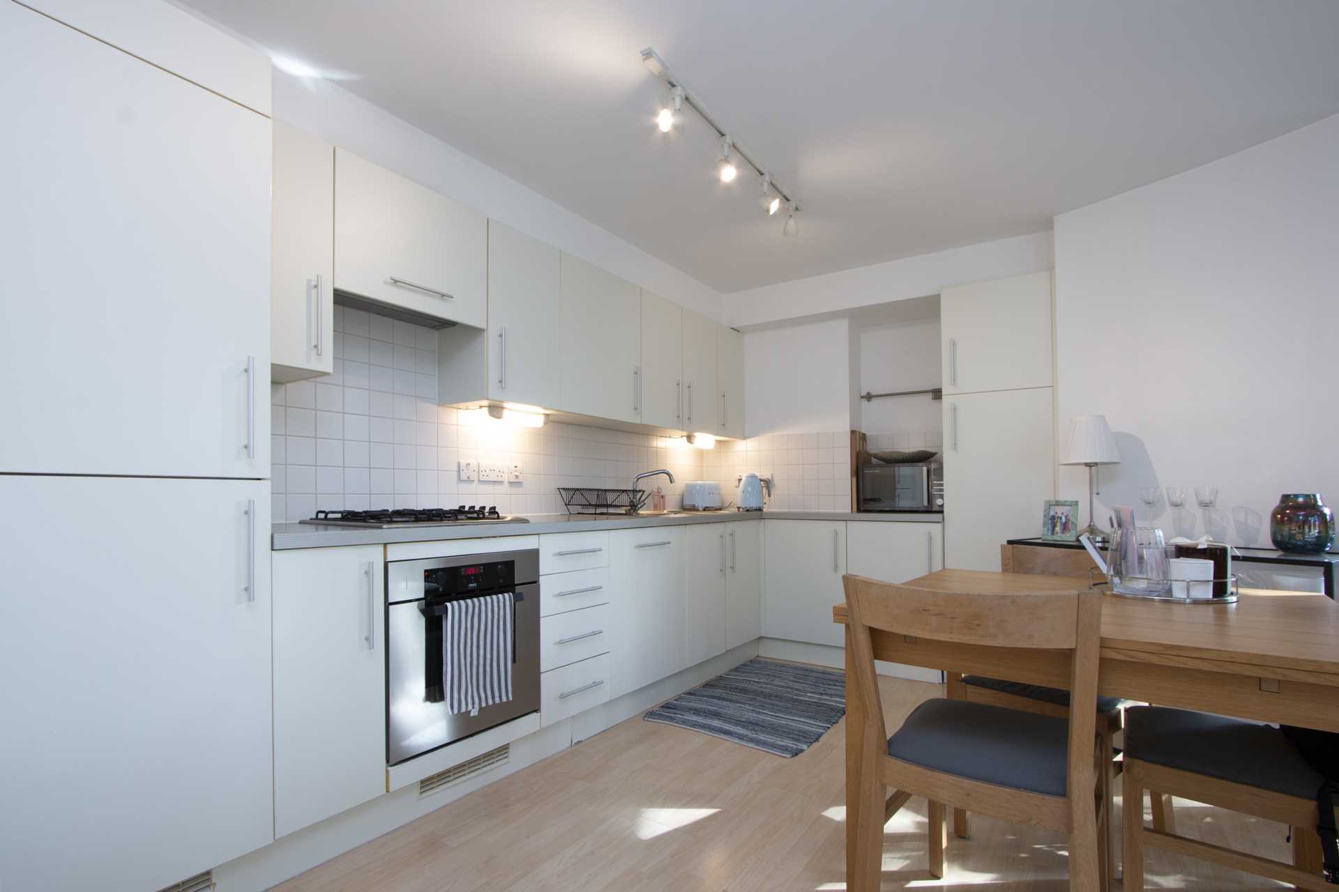 Ashfield Court, SW9, Image 3
