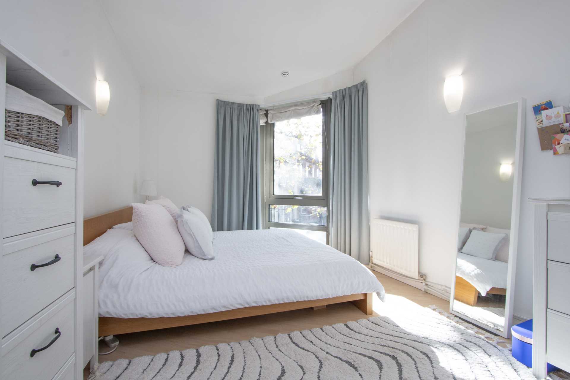 Ashfield Court, SW9, Image 4