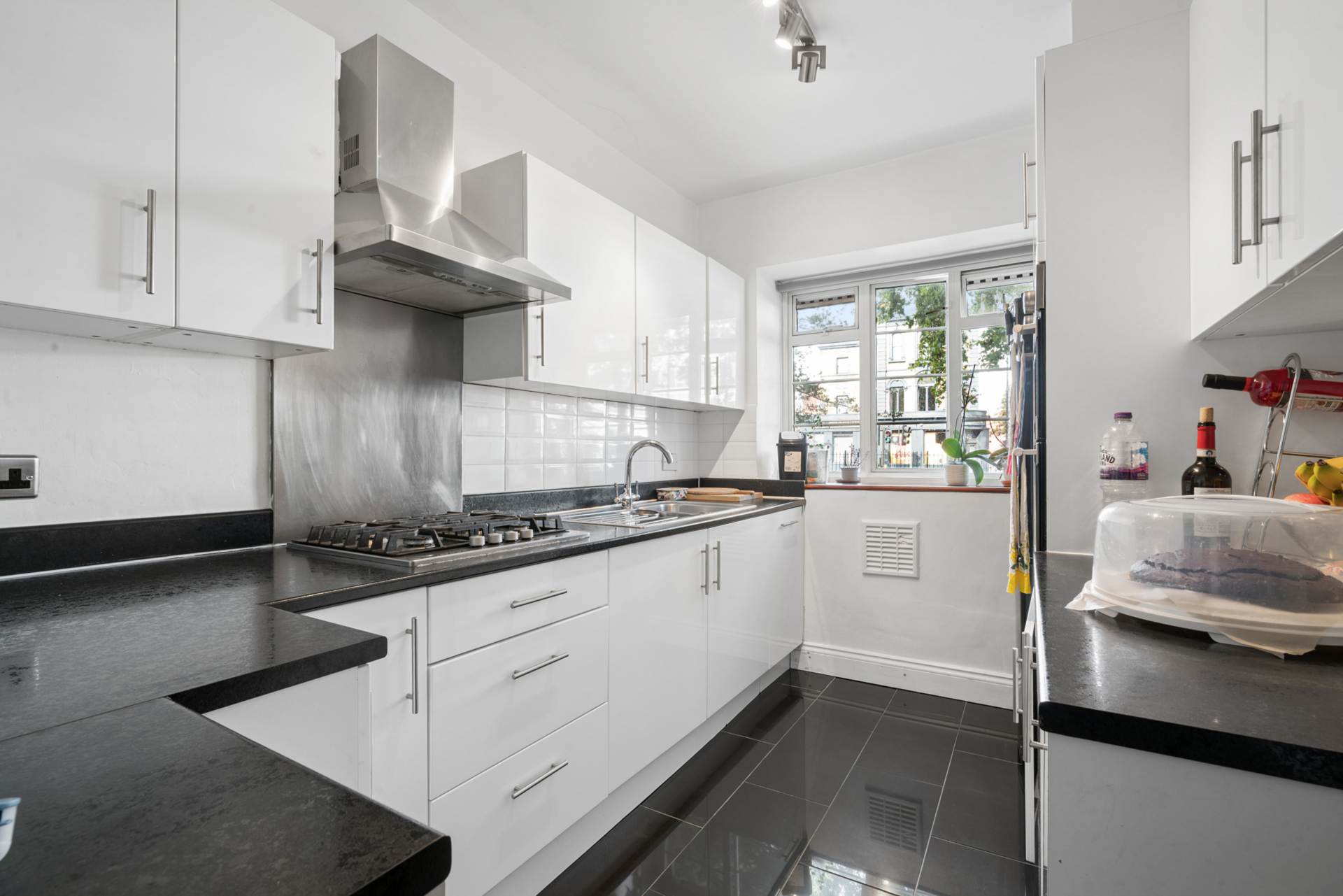 Rusper Court, Clapham Road, London, Image 2