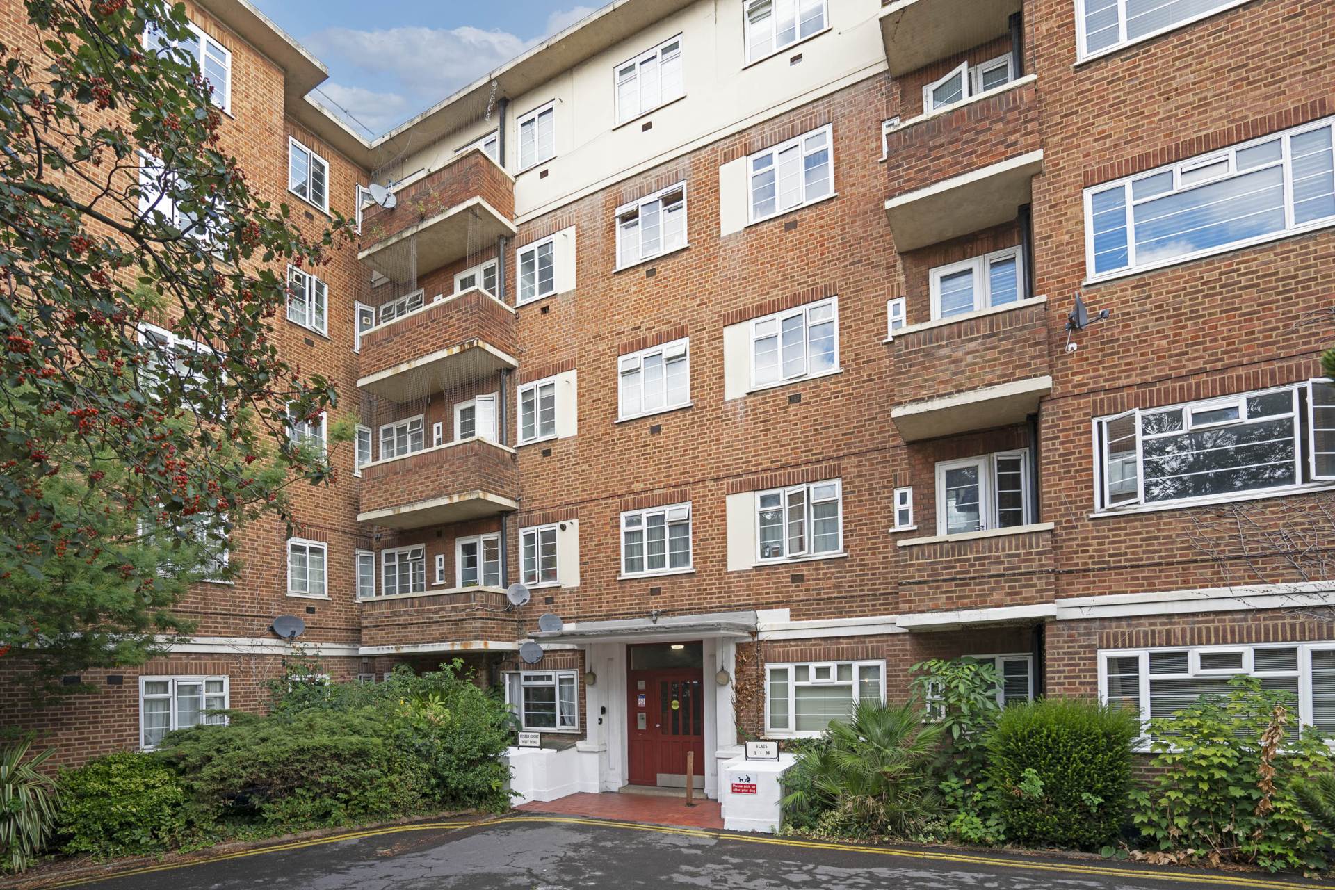 Rusper Court, Clapham Road, London, Image 5