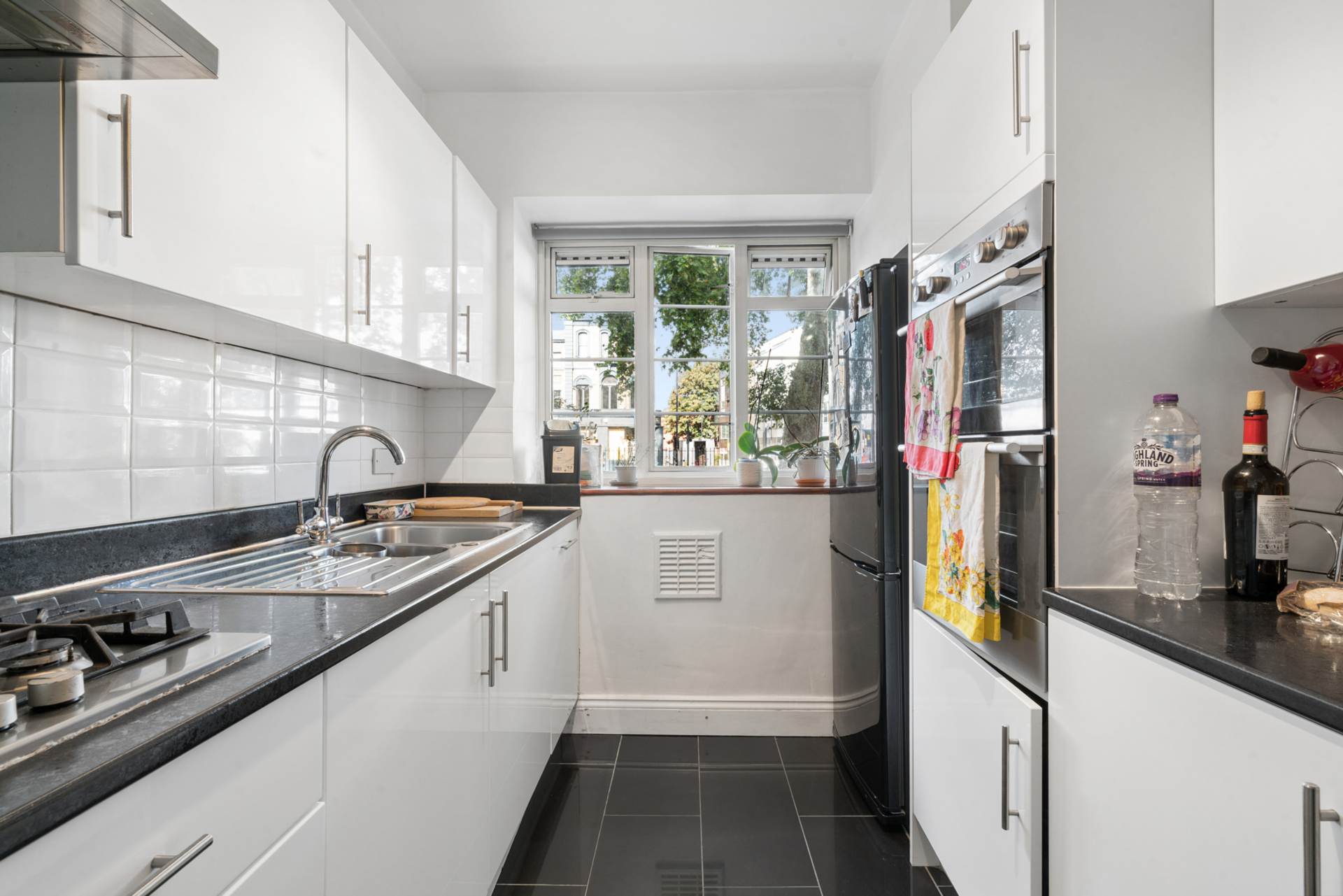 Rusper Court, Clapham Road, London, Image 8