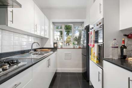 Rusper Court, Clapham Road, London, Image 8