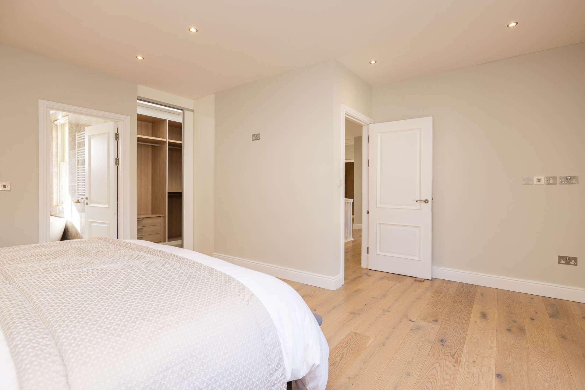 3 Casino Drive, Dublin Road, Malahide 3 Casino Drive, Dublin Road, Malahide