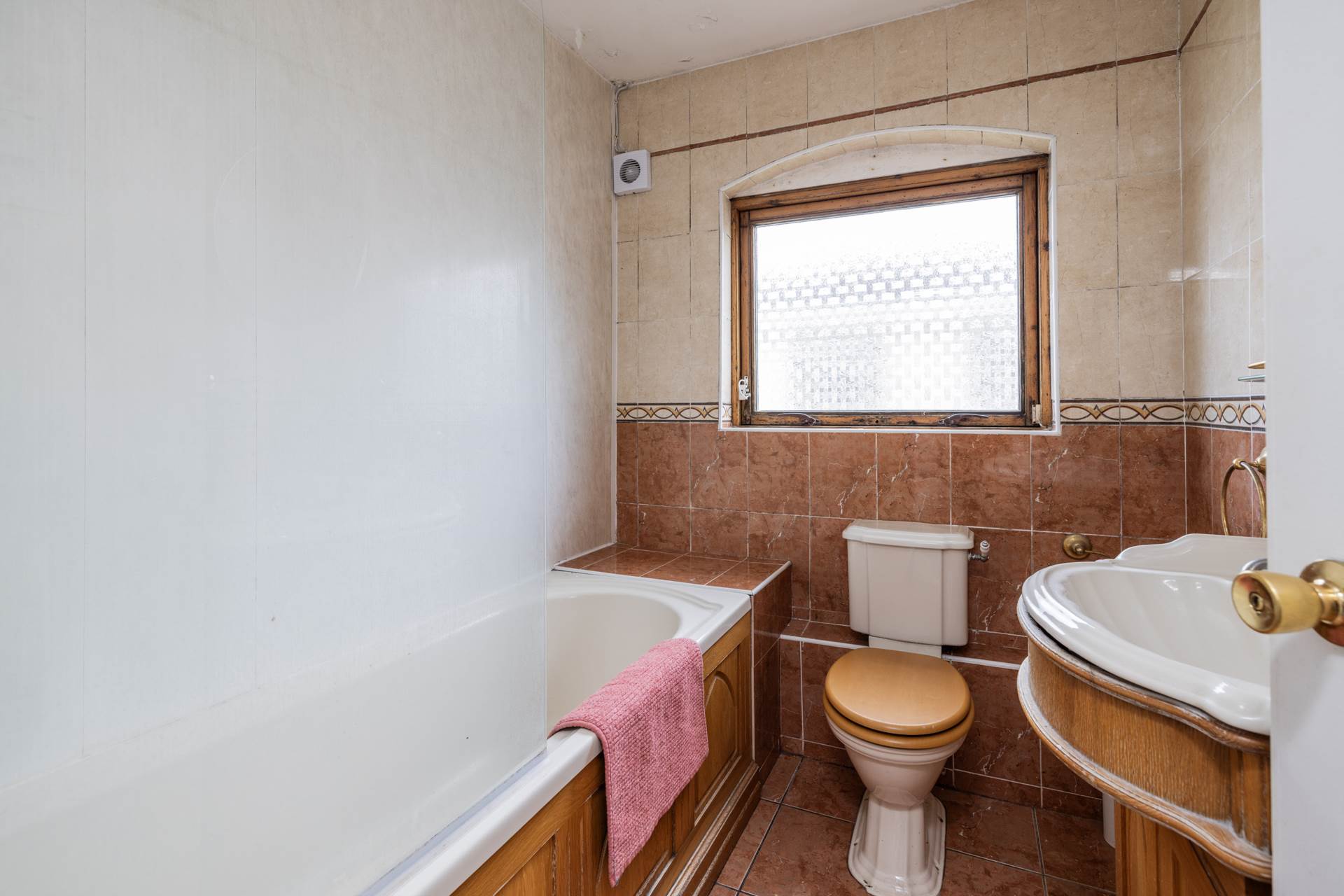Avalon, Apartment 3c, Burrow Road, Sutton