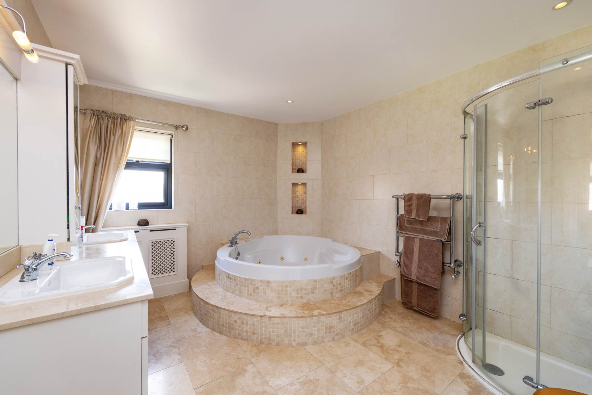 Cayman Lodge, 8 Mabestown, Malahide
