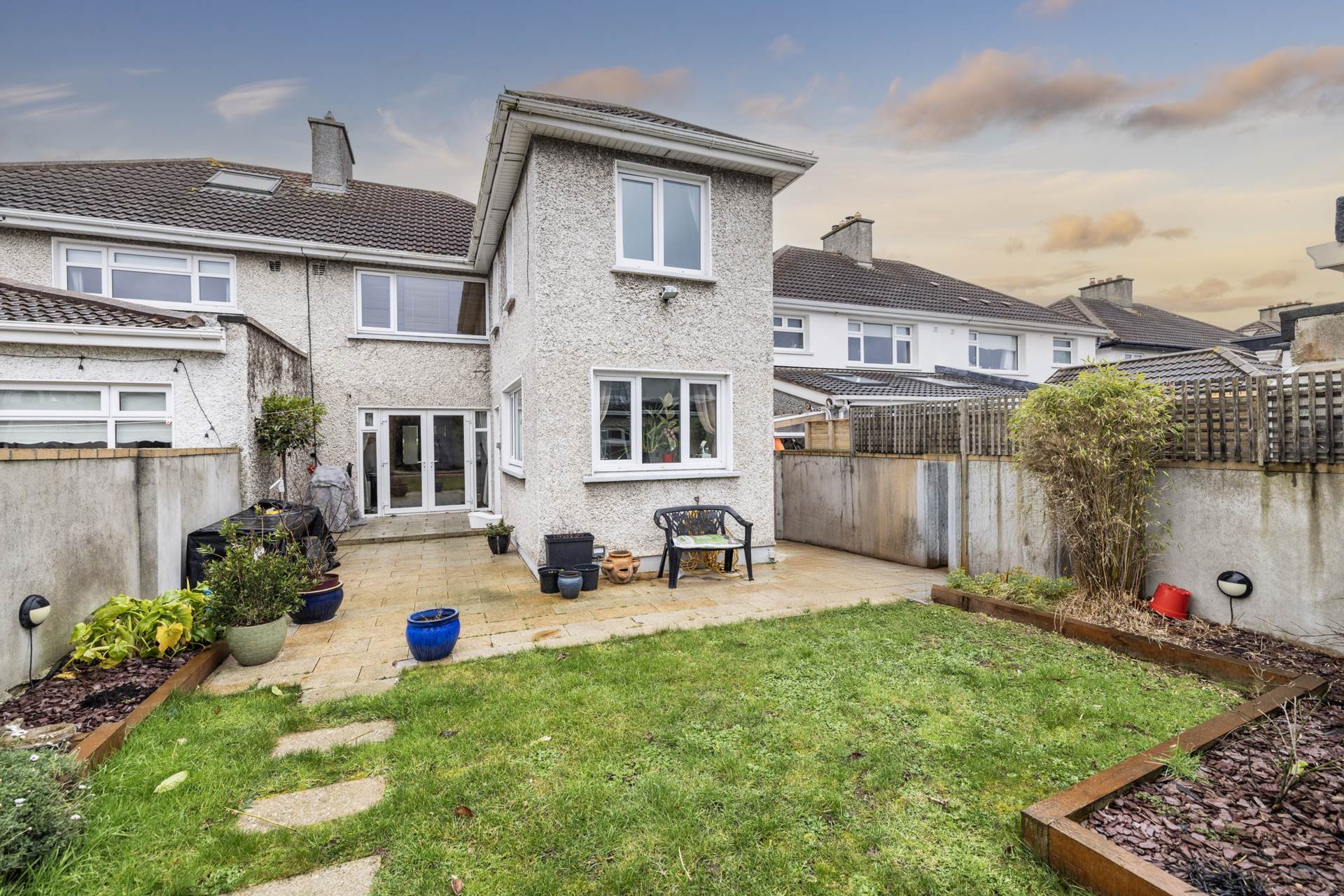 41 Verbena Avenue, Sutton 41 Verbena Avenue, Sutton