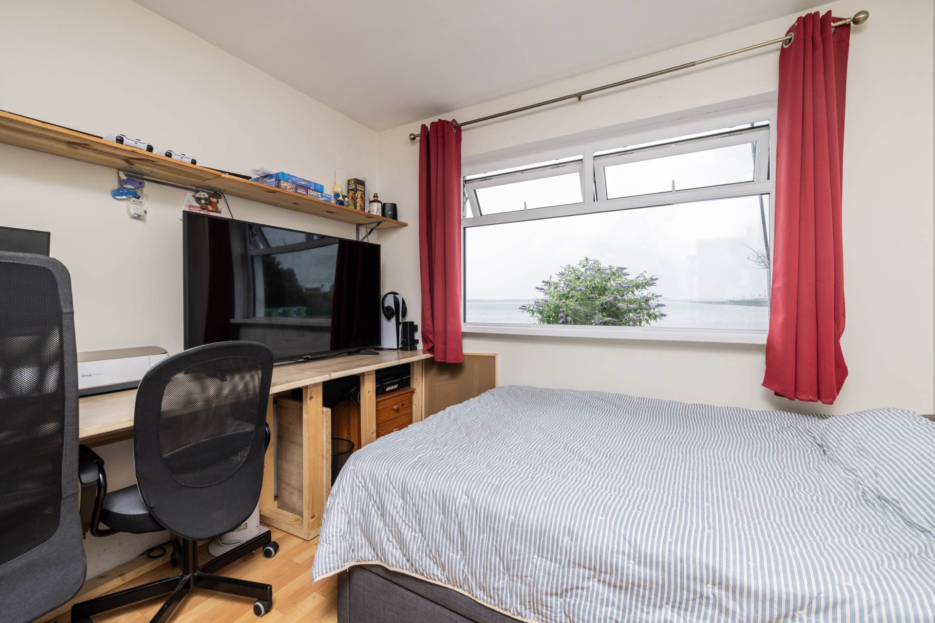 Domus, 5 Bissett`s Strand, Malahide
