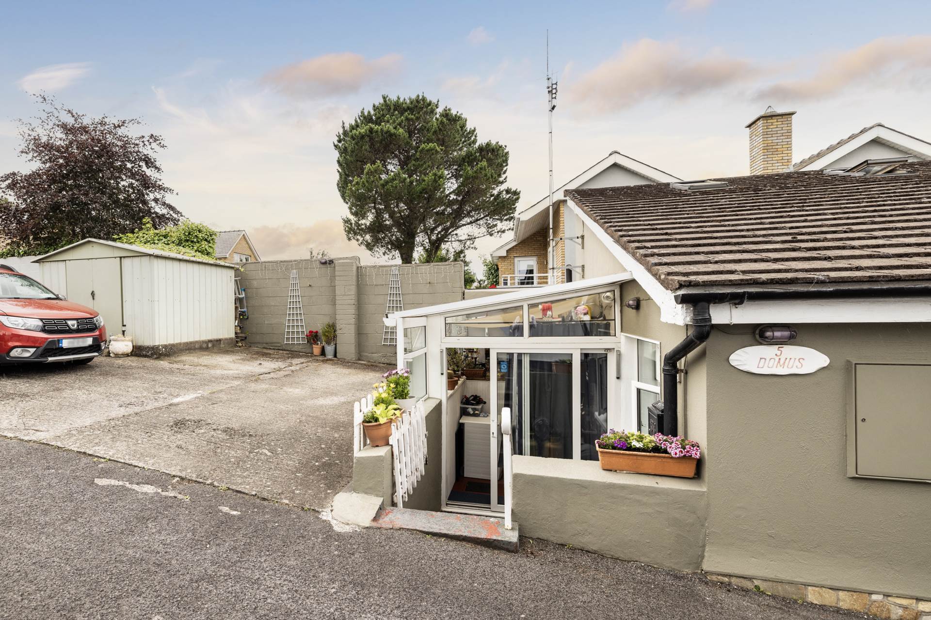 Domus, 5 Bissett`s Strand, Malahide