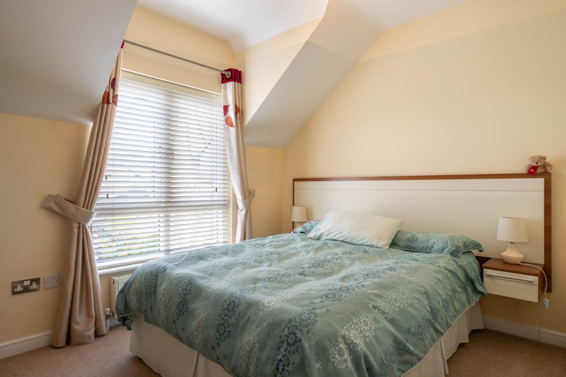 18 Oak Hall, The Hill, Malahide  18 Oak Hall, The Hill, Malahide