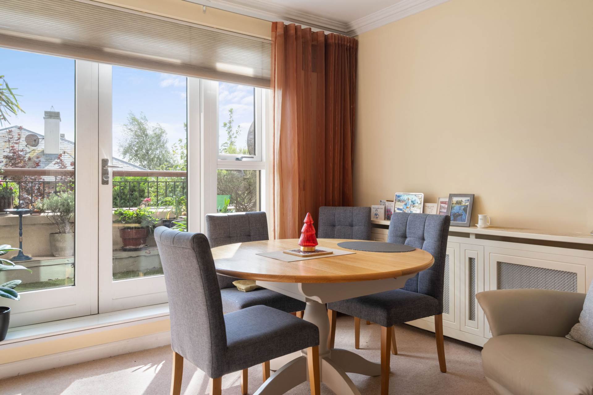 18 Oak Hall, The Hill, Malahide  18 Oak Hall, The Hill, Malahide