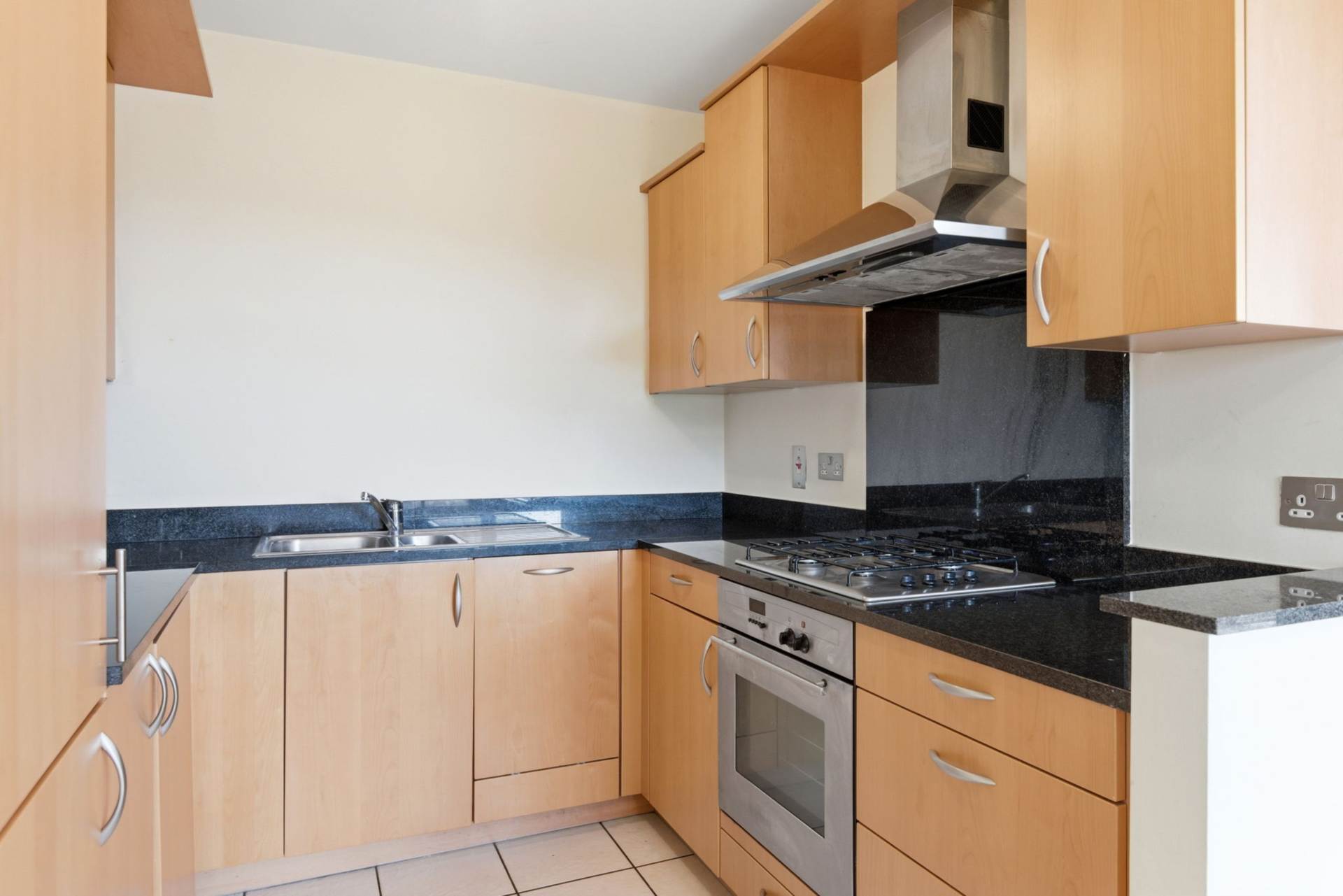 16 The Anchorage, The Crescent, Robswall 16 The Anchorage, The Crescent, Robswall