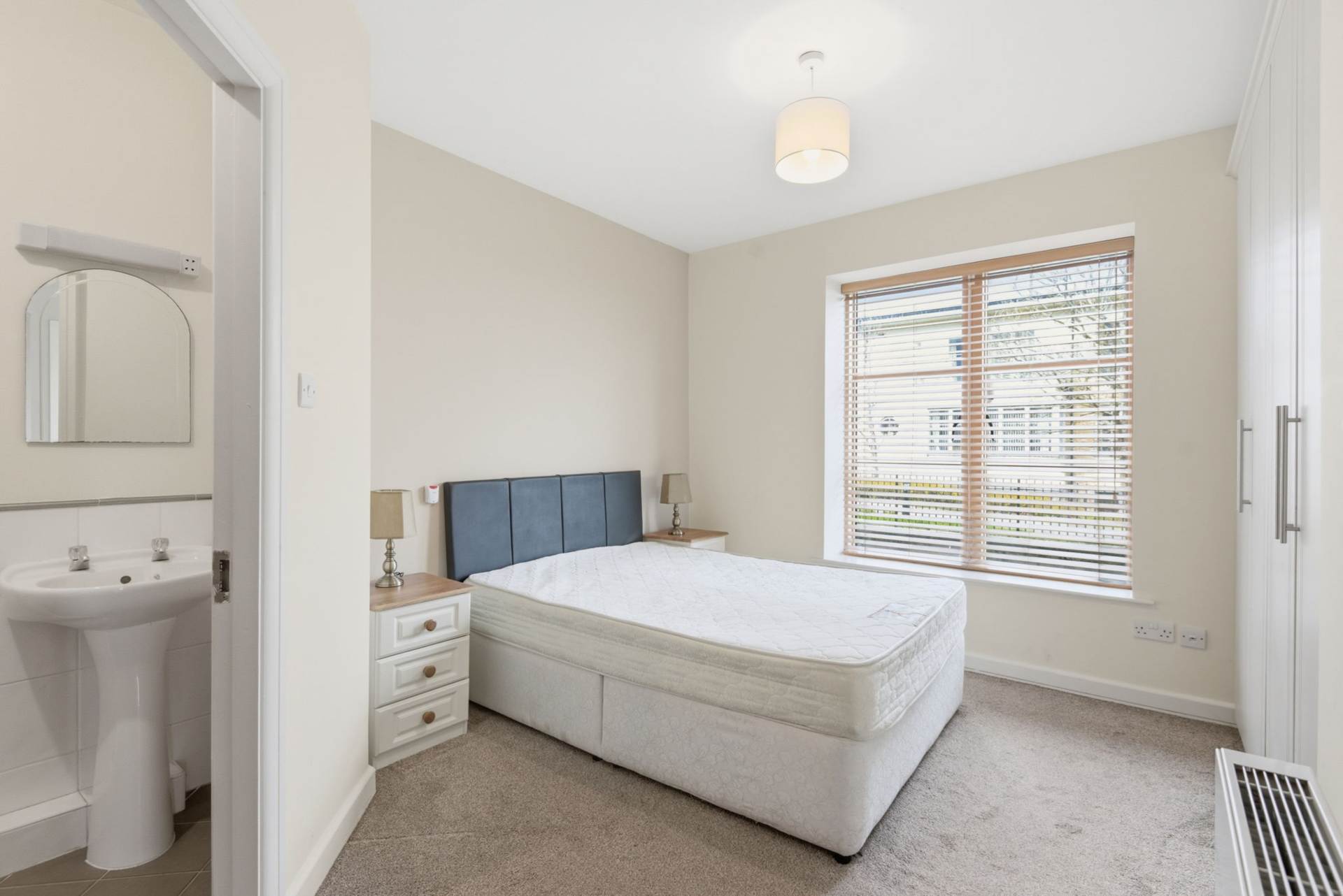 16 The Anchorage, The Crescent, Robswall 16 The Anchorage, The Crescent, Robswall