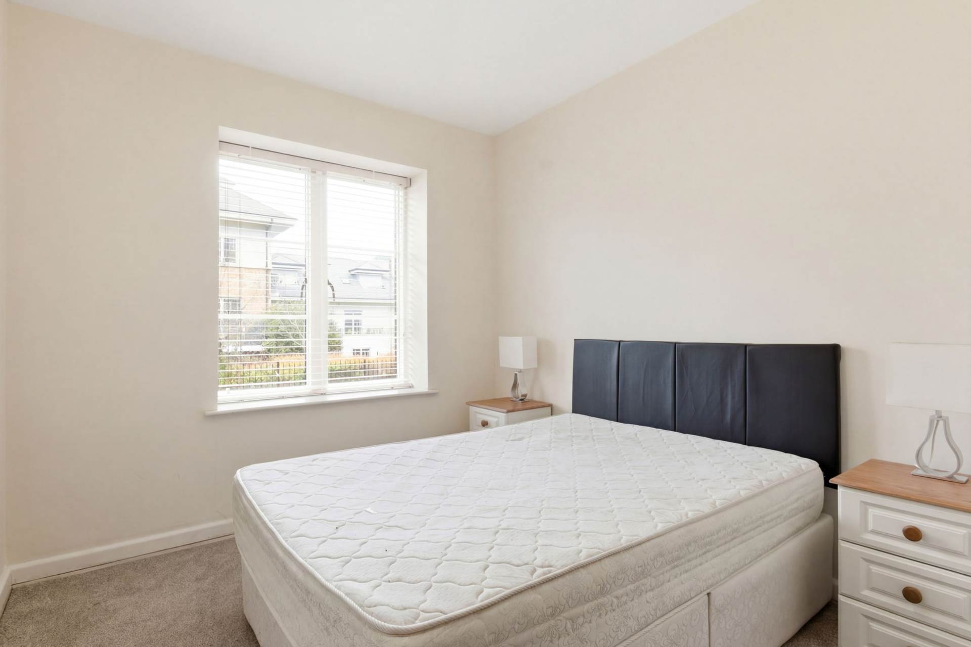 16 The Anchorage, The Crescent, Robswall 16 The Anchorage, The Crescent, Robswall