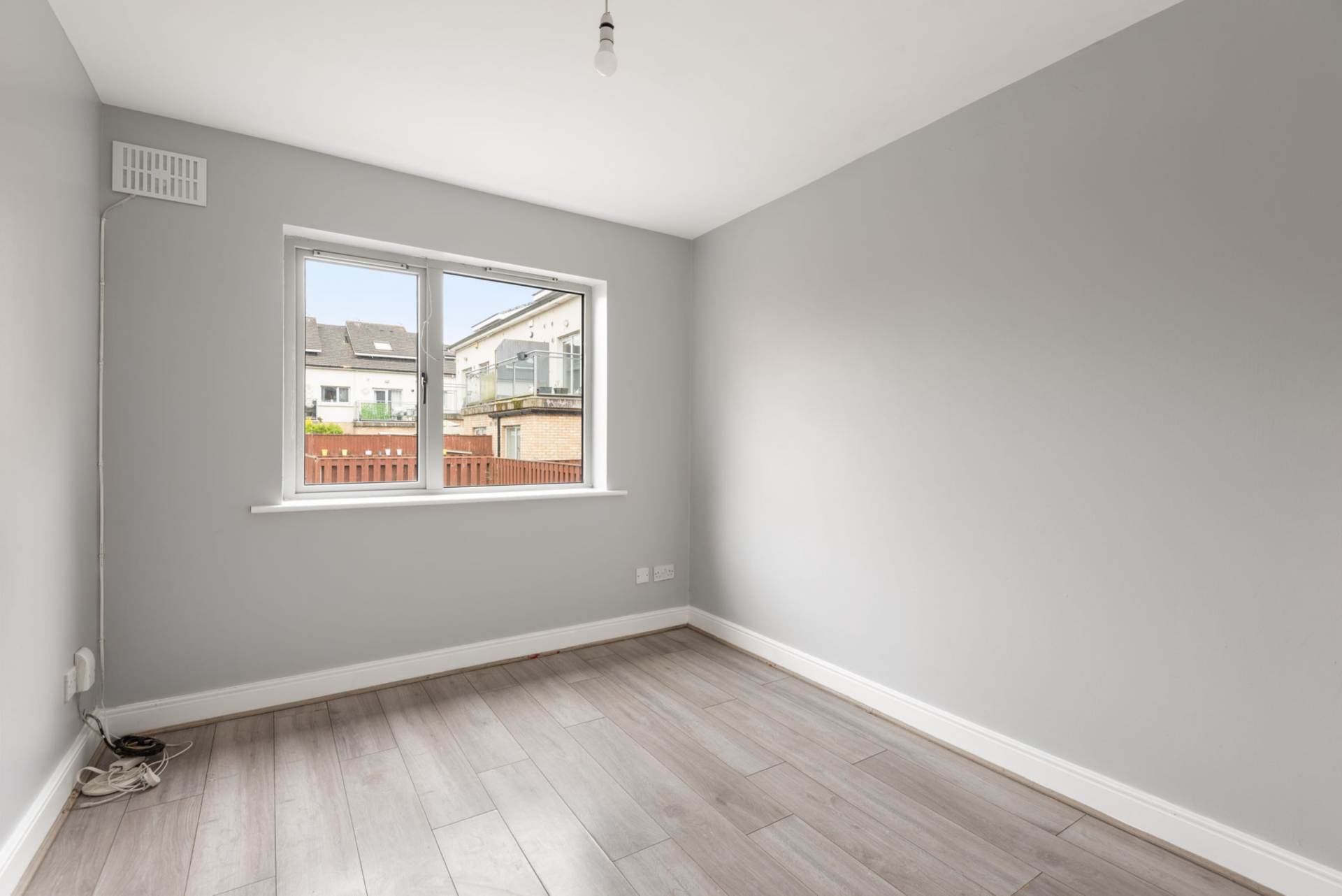 13 The Water Rill, Waterside