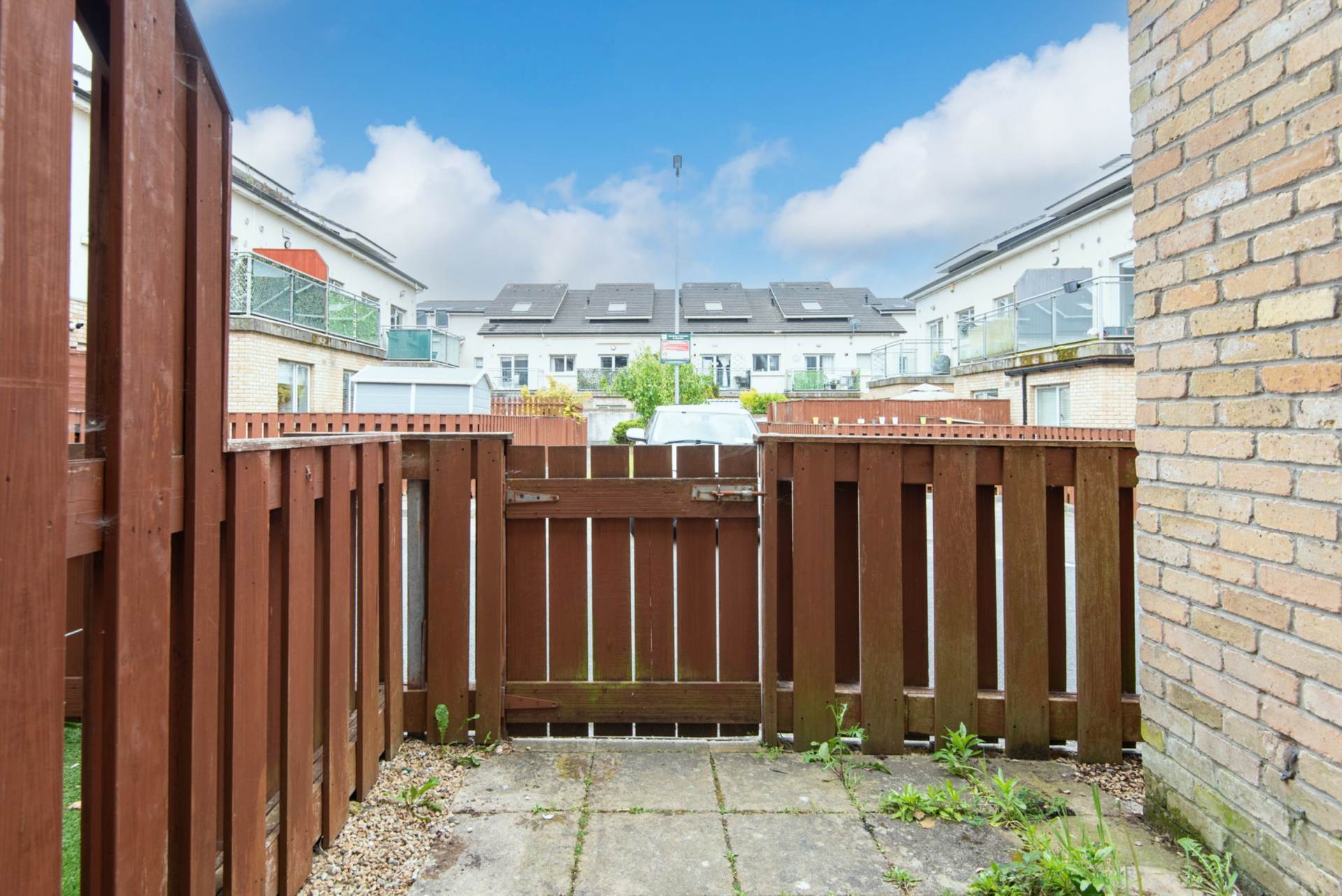 13 The Water Rill, Waterside