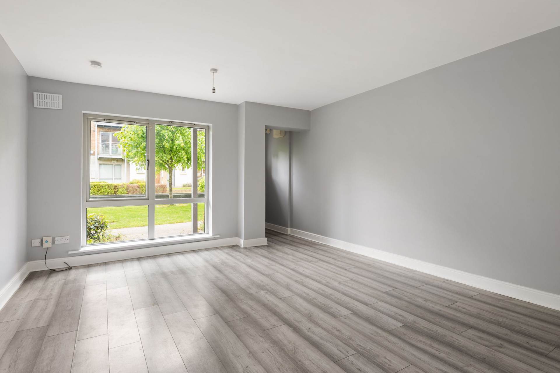 13 The Water Rill, Waterside