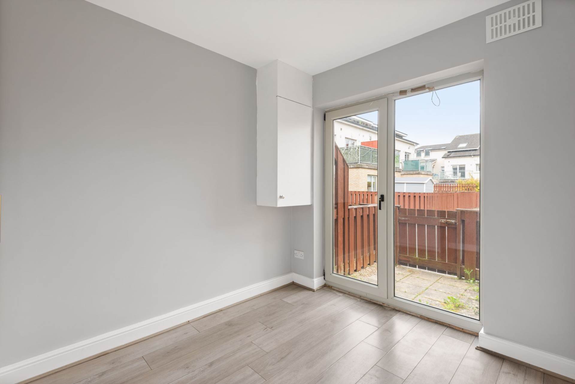 13 The Water Rill, Waterside