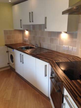 Wokingham Road, Reading, Image 1