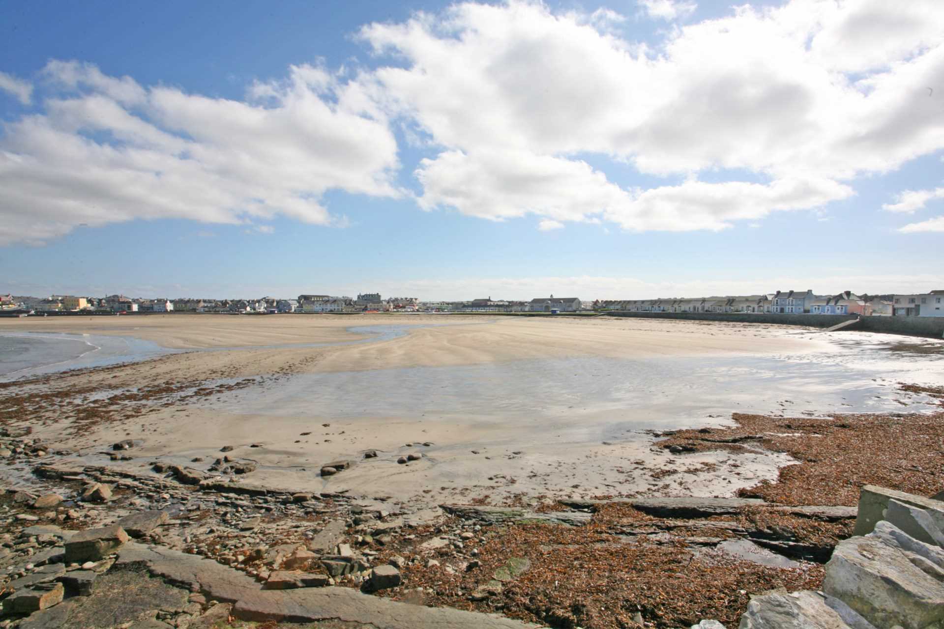 Apartments, Currach Cove, Kilkee, Co. Clare Apartments, Currach Cove, Kilkee, Co. Clare