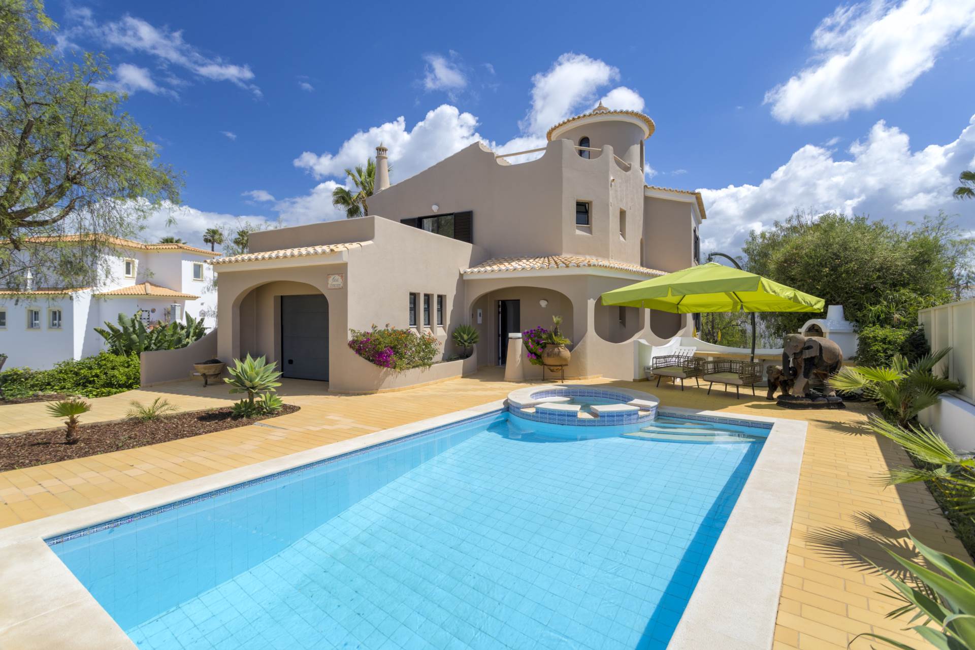 Villa, Sesmarias, Carvoeiro, Algarve, Portugal Villa, Sesmarias, Carvoeiro, Algarve, Portugal