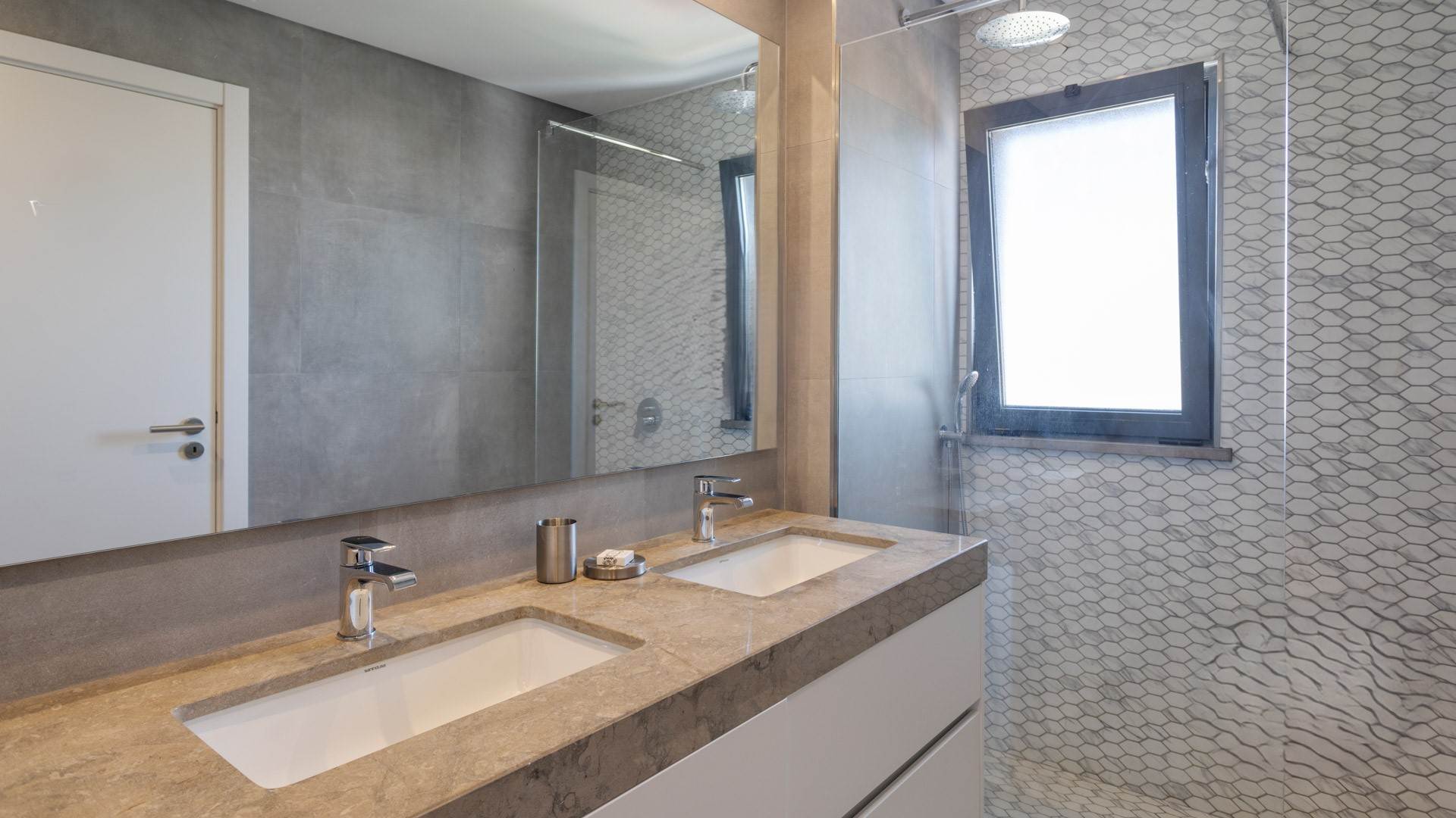 Townhouse, Mexilhoeira da Carregacao, Lagoa, Algarve, Portugal