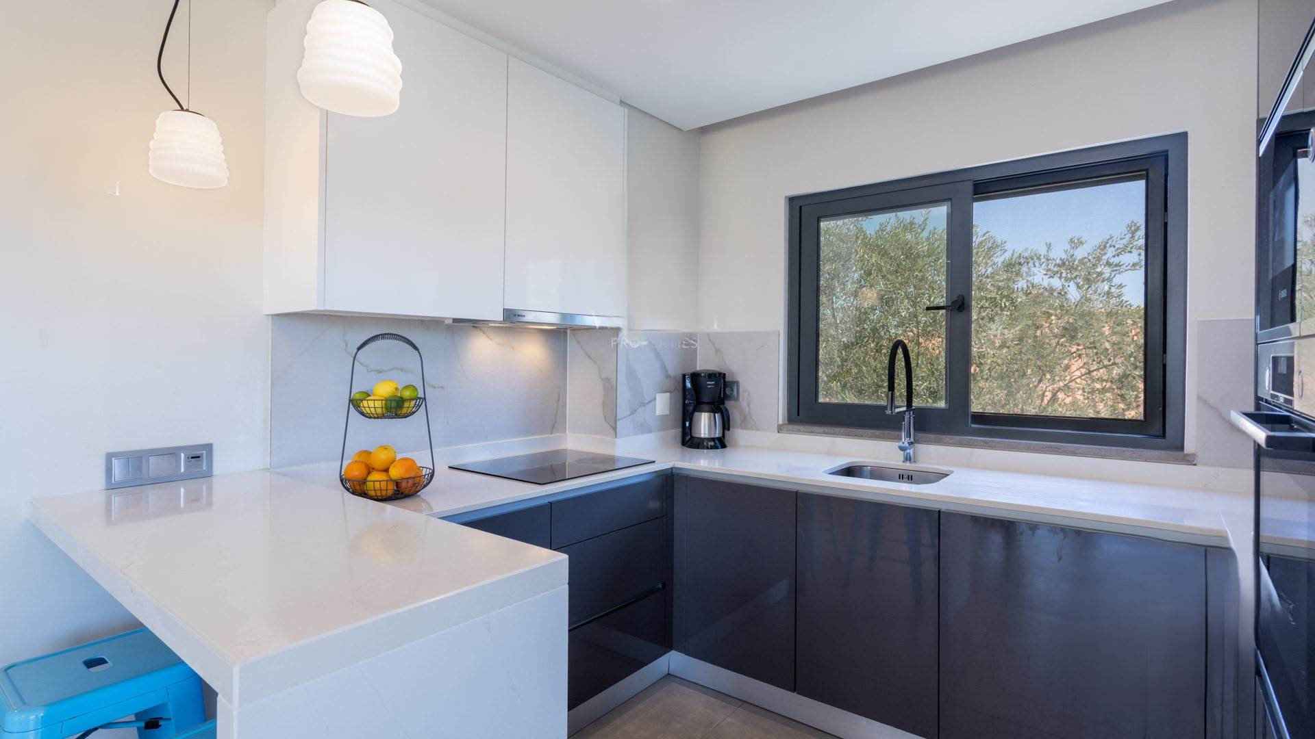 Townhouse, Mexilhoeira da Carregacao, Lagoa, Algarve, Portugal