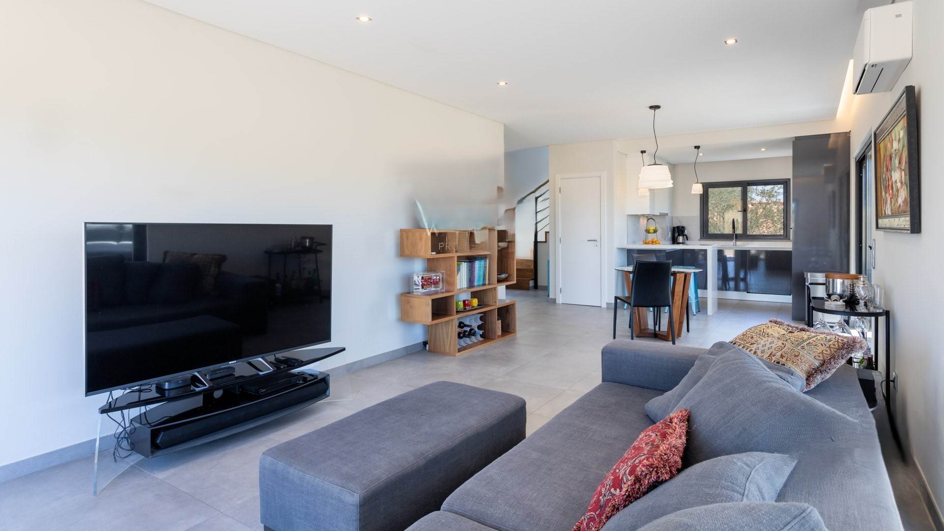 Townhouse, Mexilhoeira da Carregacao, Lagoa, Algarve, Portugal