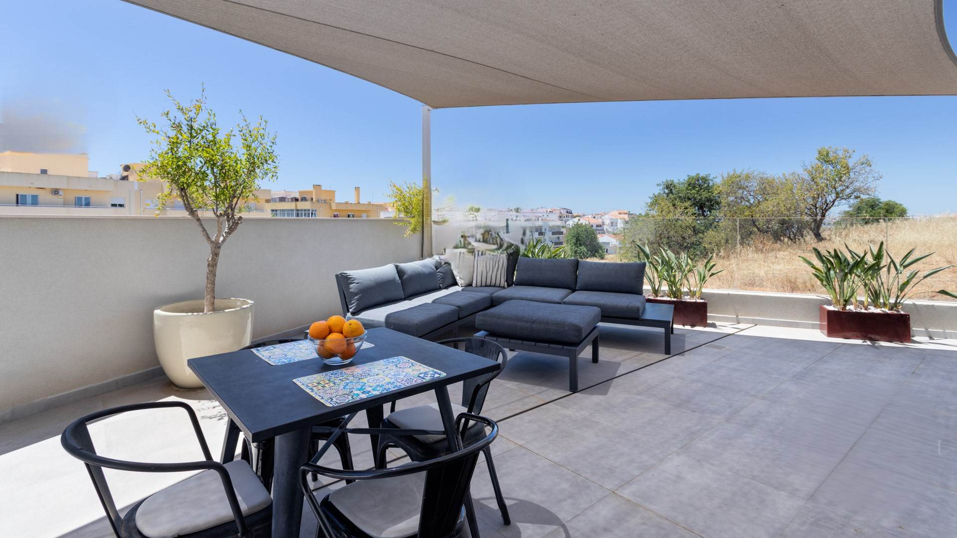 Townhouse, Mexilhoeira da Carregacao, Lagoa, Algarve, Portugal